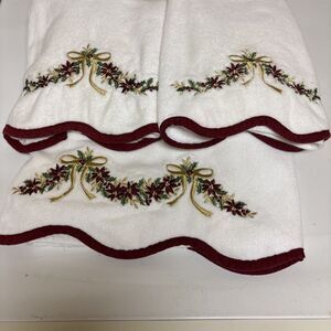 3 Embroidered Holiday Christmas Towel Set 1 Bath & 2 Hand Towels White Burgundy